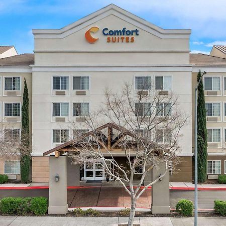 Comfort Suites Clovis Bagian luar foto