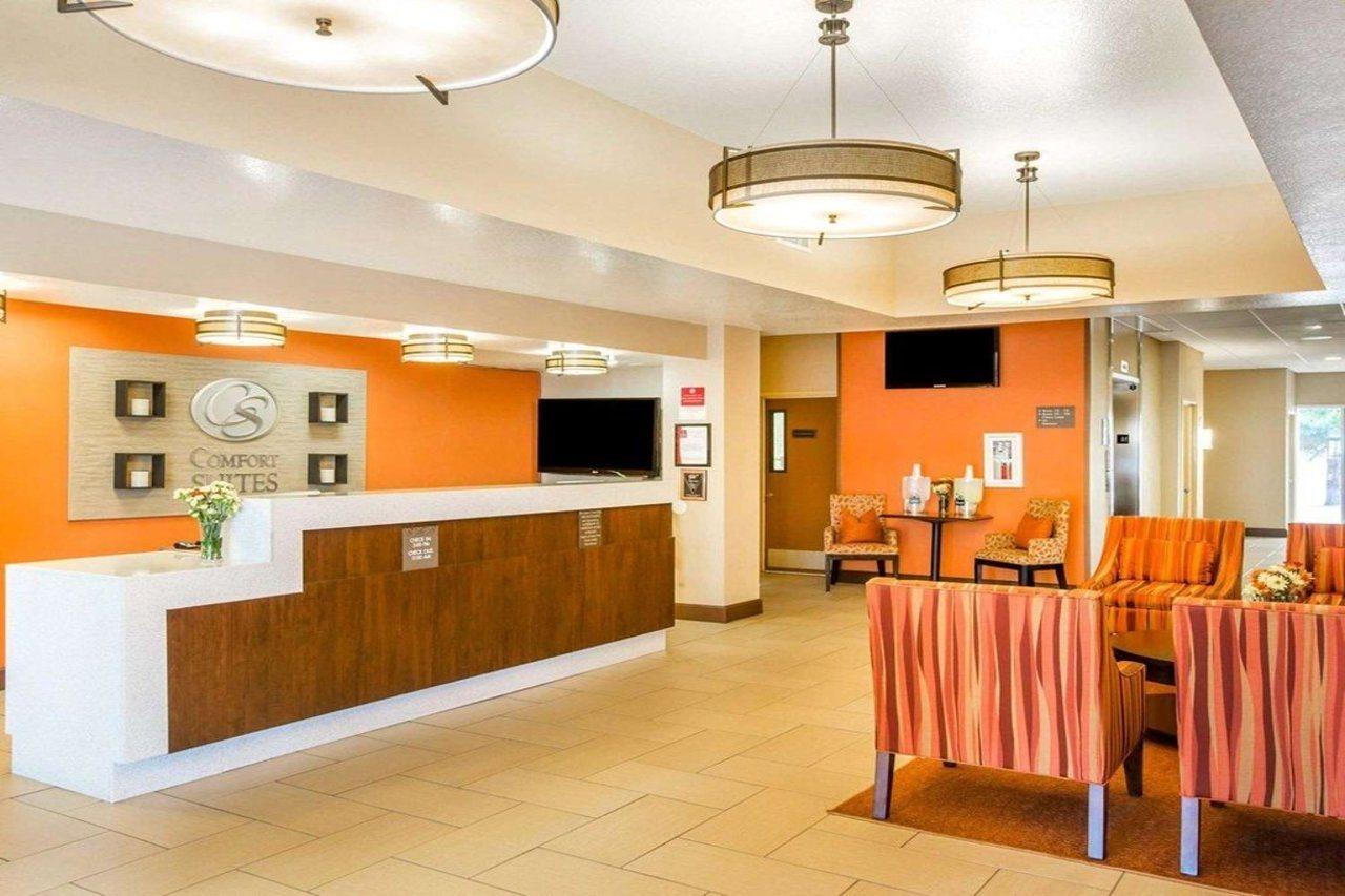 Comfort Suites Clovis Bagian luar foto