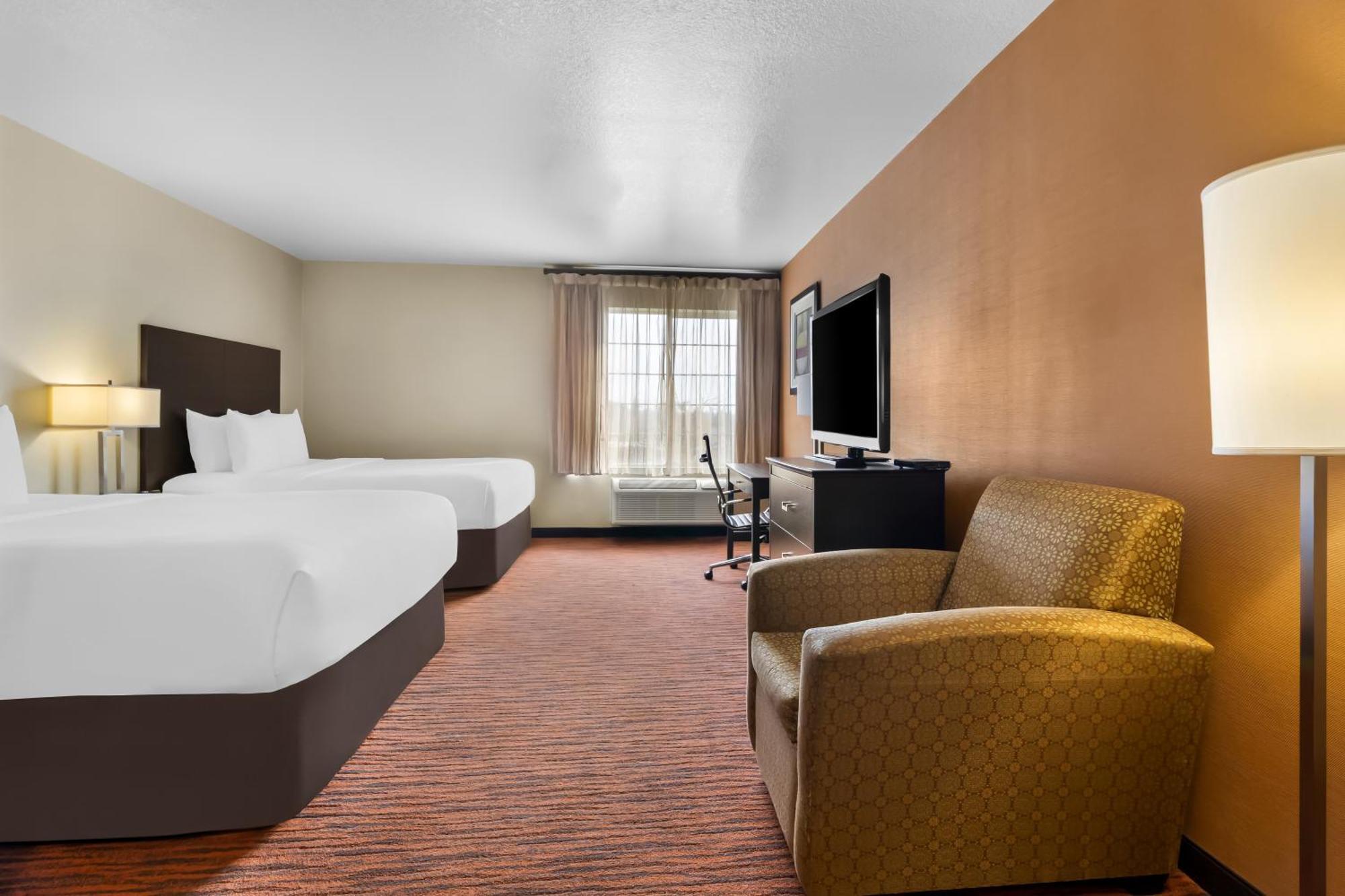 Comfort Suites Clovis Bagian luar foto