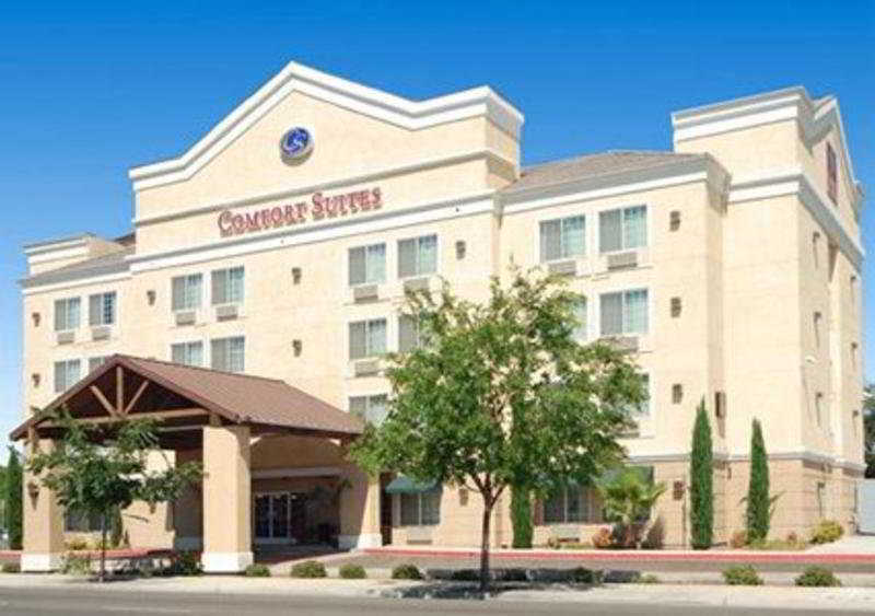 Comfort Suites Clovis Bagian luar foto